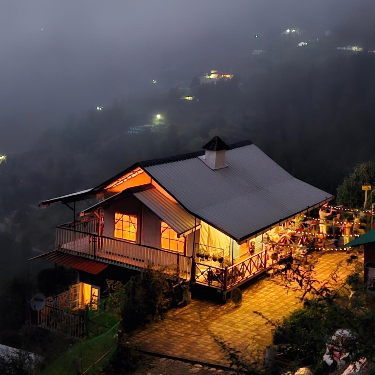 Moksham Himalayan Pangot Luxury tent