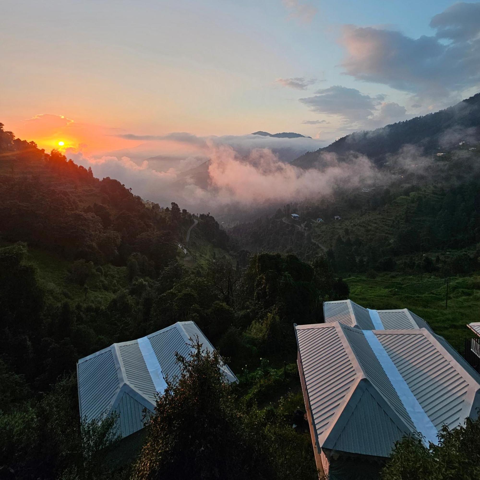 Moksham Himalayan Pangot Luxury tent Nainital