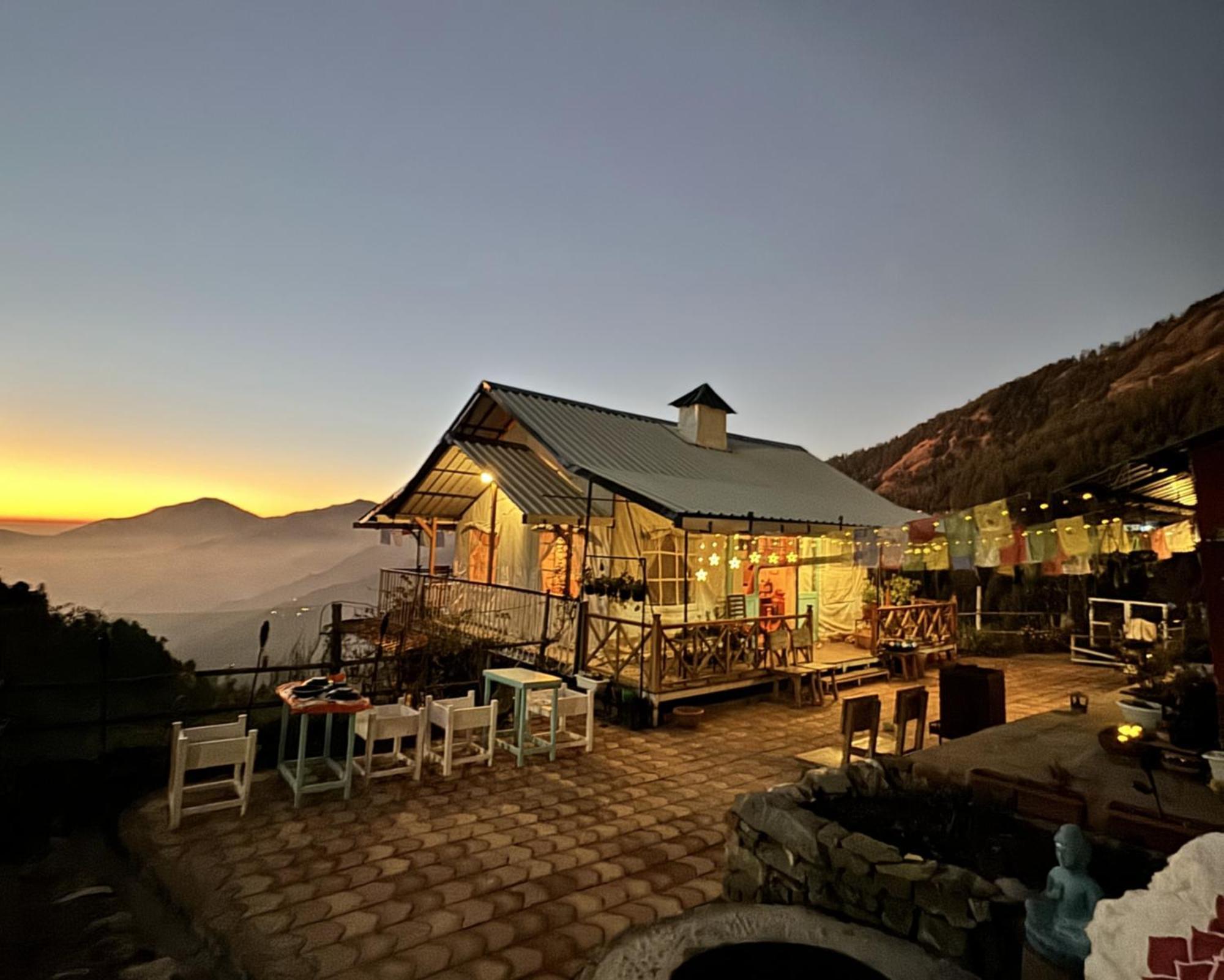 Moksham Himalayan Pangot * Nainital